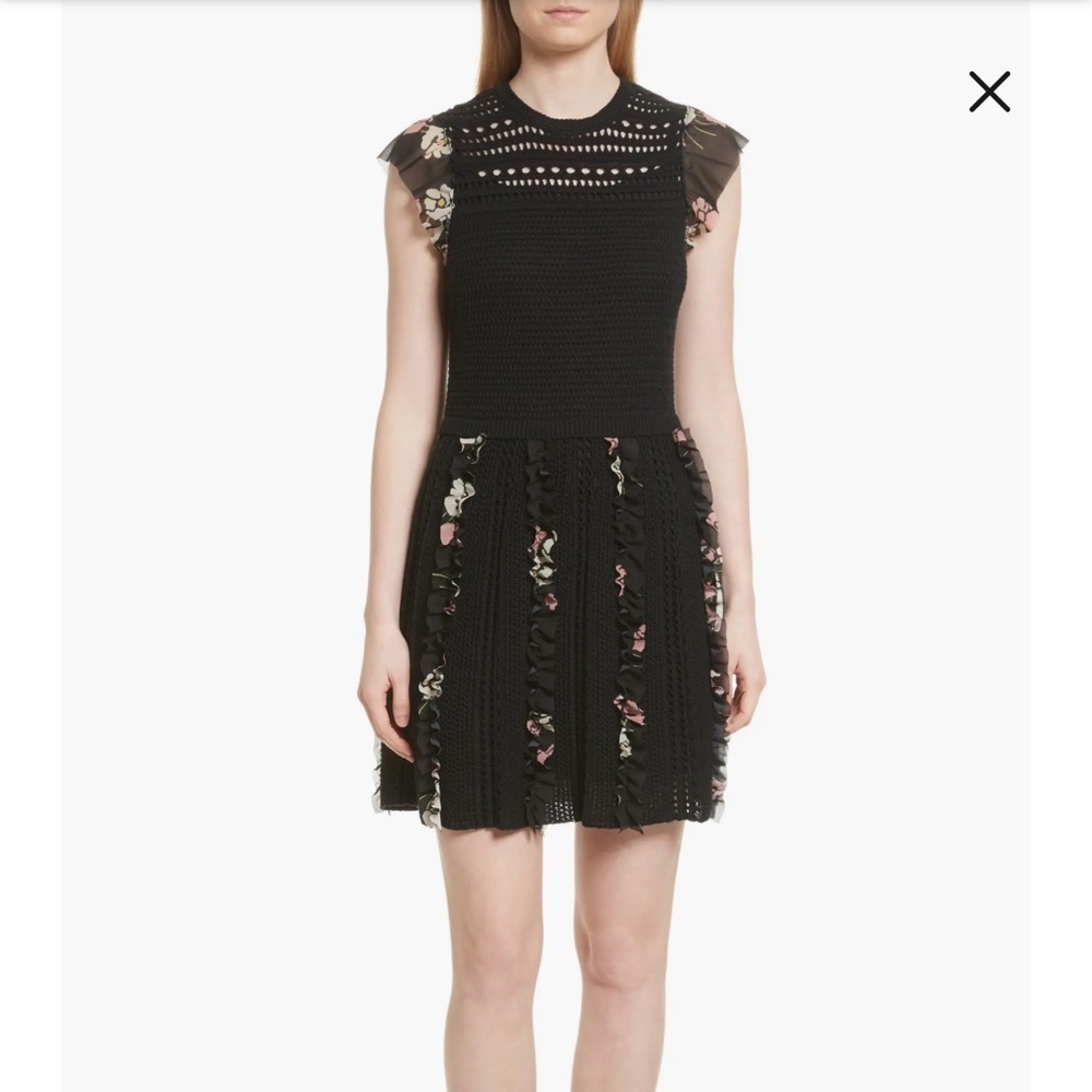 Red Valentino Black Floral Crochet Ruffle Mini Dress Size Medium